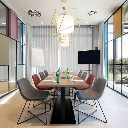 Hotell Hampton By Hilton Krakow Airport Balice