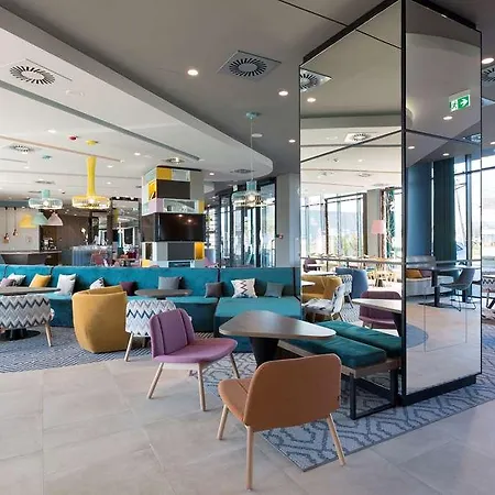 酒店 Hampton By Hilton Krakow Airport 3*