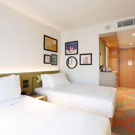 Отель Hampton By Hilton Krakow Airport 3*