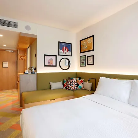 Hotell Hampton By Hilton Krakow Airport 3*