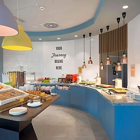Hotel Hampton By Hilton Krakow Airport 3*