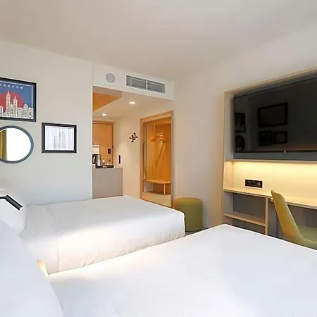 Hotel Hampton By Hilton Krakow Airport