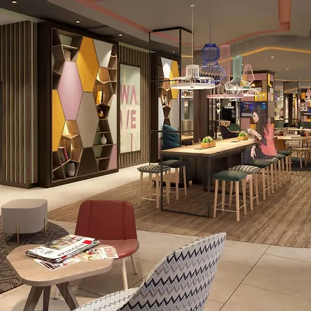 Hampton By Hilton Krakow Airport Отель