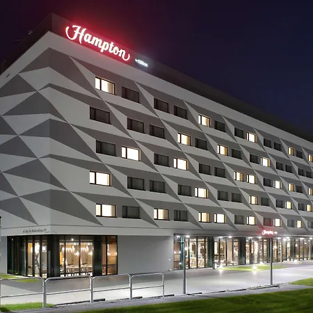 Отель Hampton By Hilton Krakow Airport 3*