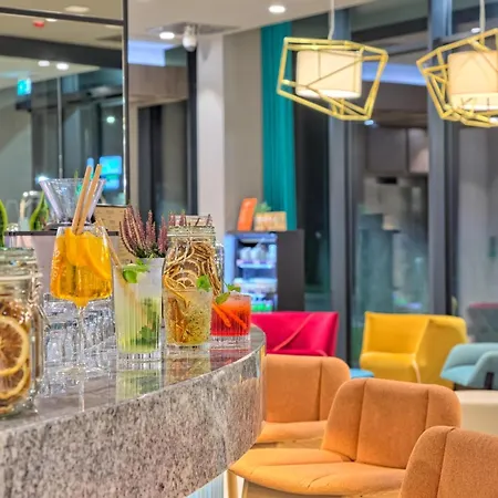 Hampton By Hilton Krakow Airport Балице