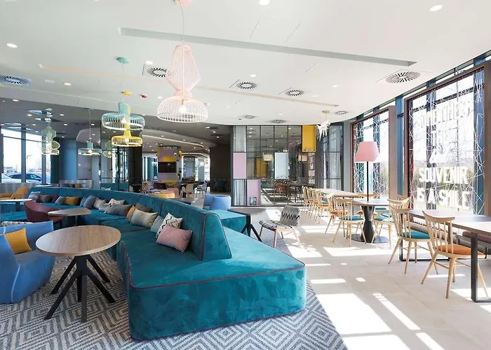 Hampton By Hilton Krakow Airport Hotel 3*