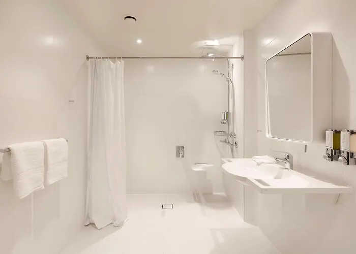 Hampton By Hilton Krakow Airport מלון Balice