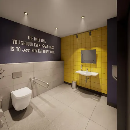 Hampton By Hilton Krakow Airport Hotel 3*